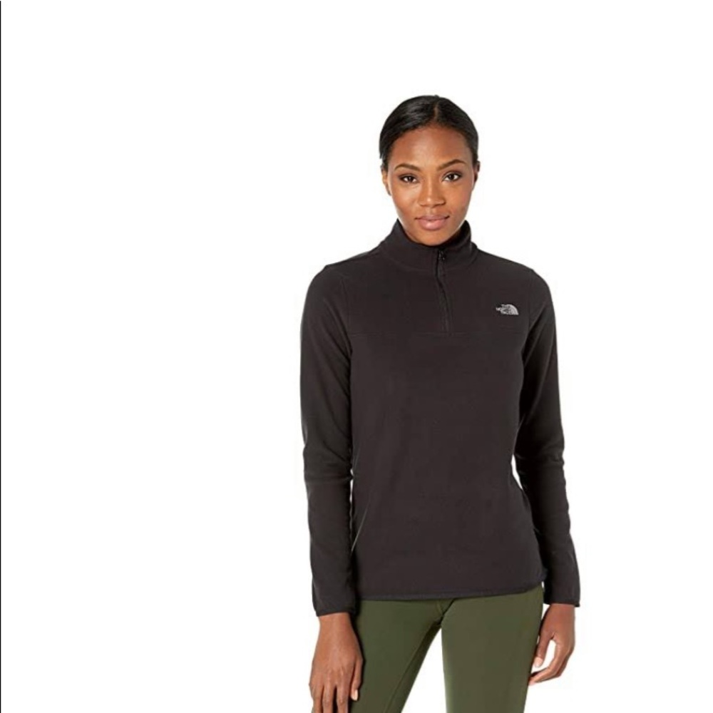 North Face Women's 1/4 Zip Pullover IN GREY
